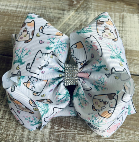 Cat & Butterfly Bow